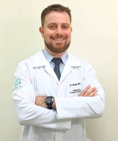 Dr. Bruno Ricciardi — Clínica Gástrica Usuy