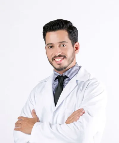 Dr. Hugo Magno — Clínica Gástrica Usuy