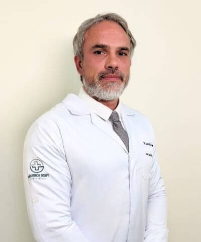 Dr. Lucas van de Sande Silveira — Clínica Gástrica Usuy