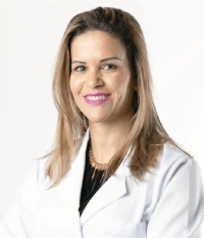 Renata Usuy — Clínica Gástrica Usuy